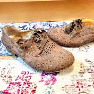 Not Rated Lace-up Brown Women's Shoes size 9